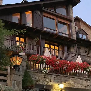 Hotel El Xalet De Rural, Estación